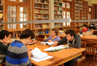 Magíster en Derecho de la PUCV: primero en su área acreditado por 8 años en Chile