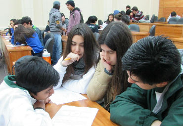 Establecimientos emblemáticos de la Región compiten en el Campeonato Escolar de Matemática 2016 - Foto 2