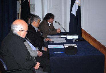 Geografía y Trabajo Social: Presentan libro “En las costas del Neoliberalismo” en Casa Central - Foto 3