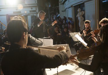 Público repletó el foyer del Teatro Municipal de Viña del Mar en concierto de la Orquesta de Cámara PUCV