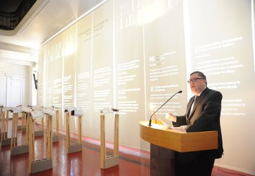 PUCV realiza ceremonia de presentación de libros ganadores en concurso de Monografías Académicas - Foto 1
