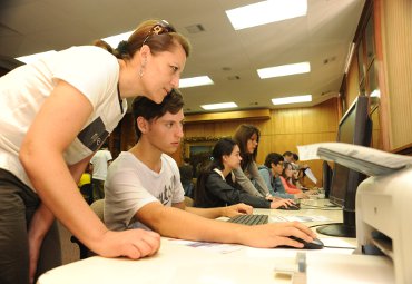 Futuros universitarios destacan carácter expedito en proceso de matrícula en la PUCV - Foto 4