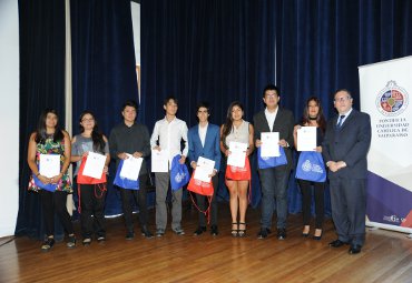 Universidad realiza ceremonia de bienvenida a alumnos de los programas BETA, PACE y Propedéutico - Foto 2