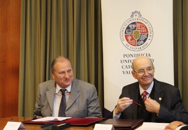 PUCV suscribe convenio de colaboración con la Scuola Italiana “Arturo Dell’ Oro” - Foto 2