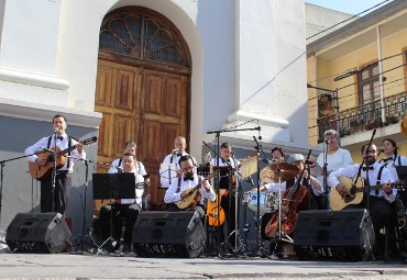 PUCV realiza valiosa colaboración con la Parroquia La Matriz de Valparaíso - Foto 3