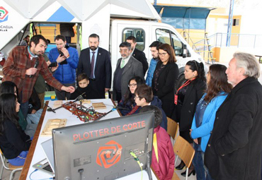 Con muestra tecnológica inauguran en Copiapó programa Móvil Maker que potencia el talento joven e innovador de Atacama - Foto 1