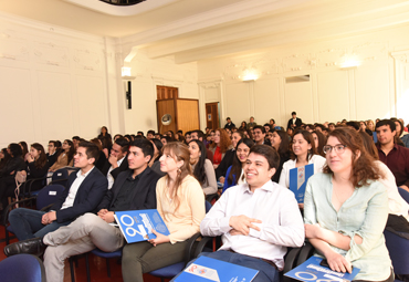 PUCV realiza ceremonia de despedida a 138 alumnos que estudiarán en el extranjero durante el segundo semestre de 2018