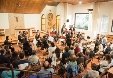Orquesta de Cámara PUCV realiza concierto en Santuario de Schöenstatt
