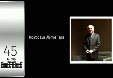 PUCV distingue por años de trabajo a funcionarios de administración y servicios - Foto 3