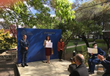 PUCV realiza primera ceremonia de graduación presencial después de un año y medio - Foto 3