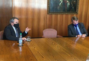 Embajador de la Unión Europea en Chile realizó visita a la PUCV - Foto 4
