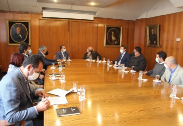 PUCV suscribe convenio de doble titulación con la Universidad de Cantabria