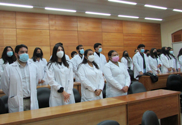 IMA PUCV realiza ceremonias de Investiduras a sus profesores en formación