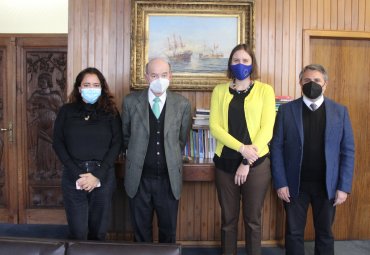 Jefa de Misión de la Embajada de Suecia visitó la PUCV: 