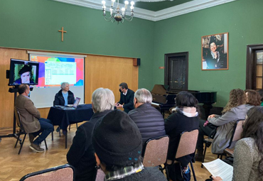 María Angélica Beláustegui presentó su libro "Retrato Musical de Chile" en IMUS PUCV