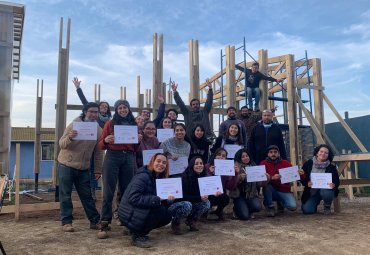 Ex Alumnos y Estudiantes PUCV participan en talleres organizados por Fundación Minga Valpo