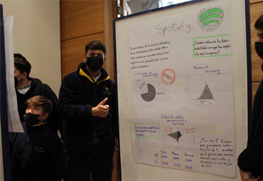 Instituto de Estadística PUCV inicia su ciclo de encuentros escolares “Razonando con datos” - Foto 3