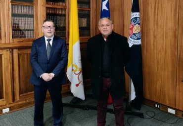 Gobernador Regional Rodrigo Mundaca se reunió con nuevo equipo de Rectoría PUCV - Foto 2