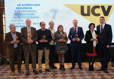 PUCV reconoció a los precursores de la TV a 65 años de la primera transmisión