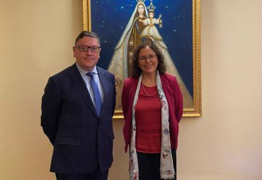 Delegación PUCV avanza en trabajo colaborativo con Embajada de Chile en la Santa Sede
