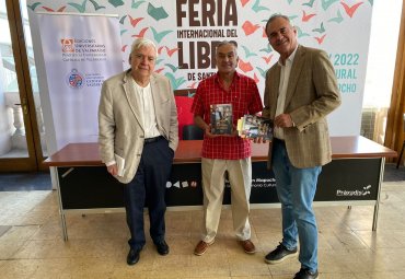 PUCV y su sello editorial tuvieron exitosa participación en FILSA 2022 - Foto 2