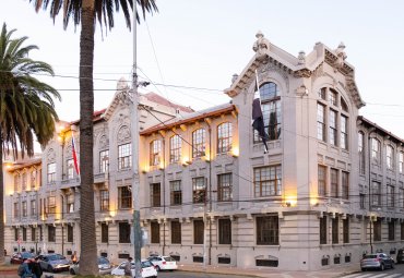 PUCV y Gobierno Regional inauguran obras de restauración de Casa Central