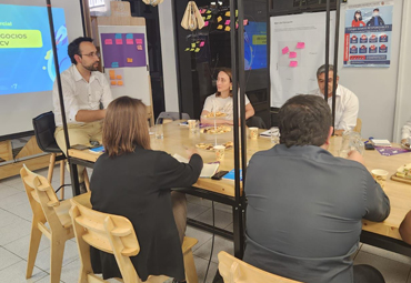 Incubadora Chrysalis PUCV y Corfo Valparaíso abordan desafíos del ecosistema emprendedor - Foto 2