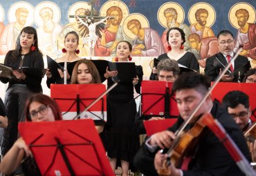 Coro PUCV y Orquesta realizan emotivo concierto navideño en Limache - Foto 2