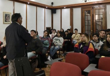 Instituto de Historia PUCV realiza bienvenida a estudiantes de primer año - Foto 2