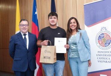 PUCV realizó ceremonia de bienvenida a hijos e hijas de académicos (as) y funcionarios (as) - Foto 2