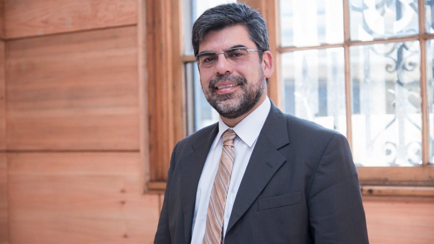 Profesor asume cargo en Academia Internacional de Líderes Católicos