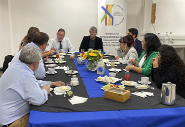 Sindicato N°1 y rector Vásquez sostienen encuentro de trabajo - Foto 2