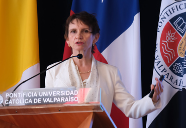 PUCV inauguró año académico con clase magistral de la ministra del Interior y Seguridad Pública - Foto 3
