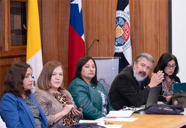 PUCV recibe a representantes de bibliotecas universitarias de todo el país - Foto 2