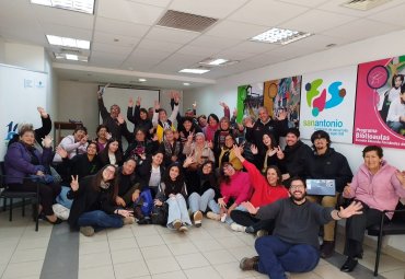 Adultos mayores de San Antonio se capacitan en conocimientos radiales - Foto 4