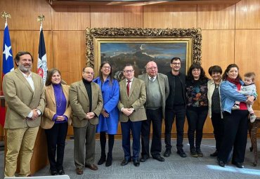 EUV lanzó libro “Del filosofar a la vivencia religiosa” del profesor Gonzalo Ulloa