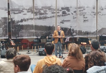 Centenares de personas visitaron la PUCV en el Día de los Patrimonios - Foto 4