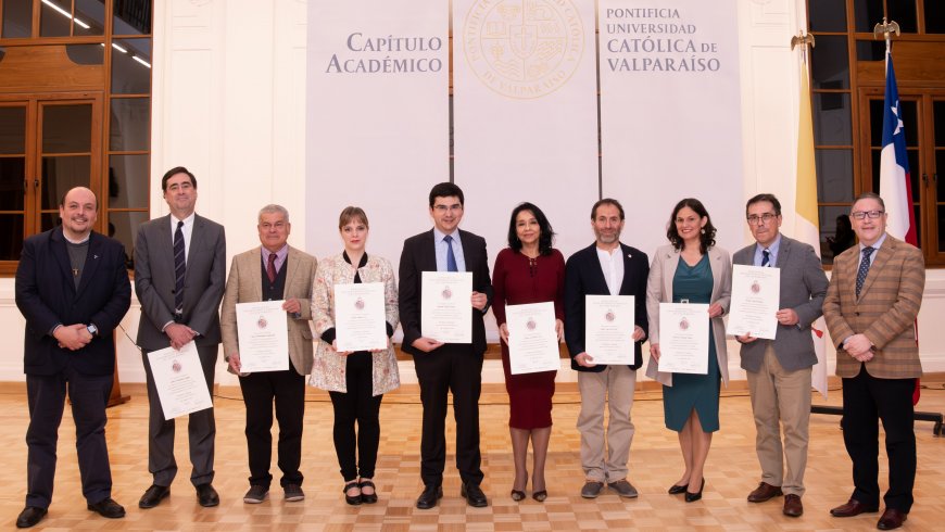 Universidad celebra a 11 académicos y académicas que logran jerarquía titular
