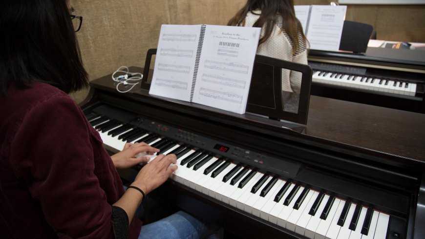 PUCV crea diplomado en improvisación musical en jazz y música popular