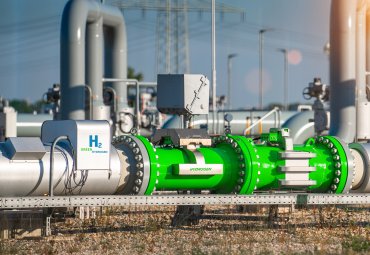 PUCV integra mesa de trabajo que incentiva uso del hidrógeno verde