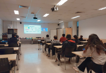 Más de 800 estudiantes fueron parte del Proyecto COIL en la PUCV