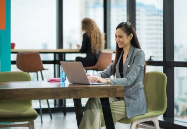 Unidad de Formación Continua certifica la calidad de sus programas según normativa chilena