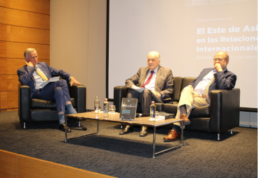 PUCV presentó libro sobre la importancia de Asia en la evolución de las Relaciones Internacionales