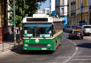 Estudiantes colaboran en Ruta Patrimonial por el casco histórico de Valparaíso