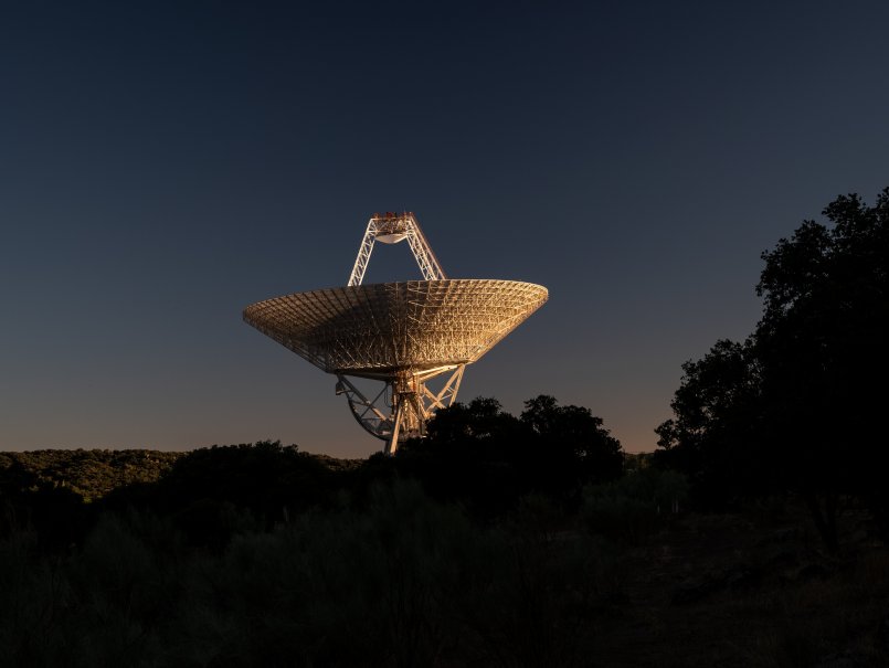 Expertos internacionales estrechan lazos en torno a la radioastronomía