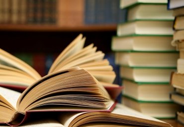 Culmina campaña de recolección de libros liderada por Red Alumni