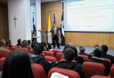 Diplomados de la Escuela de Gobierno fortalecerán la formación de capital humano avanzado
