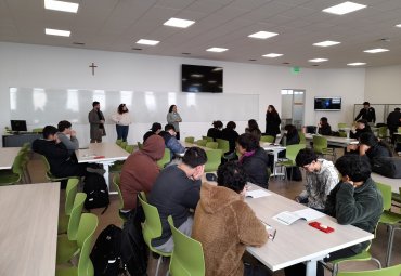 Universidad impulsa talleres de apoyo académico para estudiantes de 1° año de la Facultad de Ingeniería