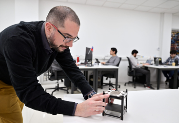 PUCV leads innovative international project of 3D antennas for telecommunications