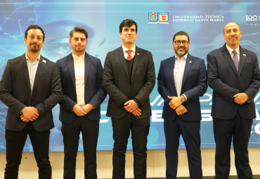 Académicos expusieron en Cyber Summit 2025 sobre los desafíos en inteligencia artificial